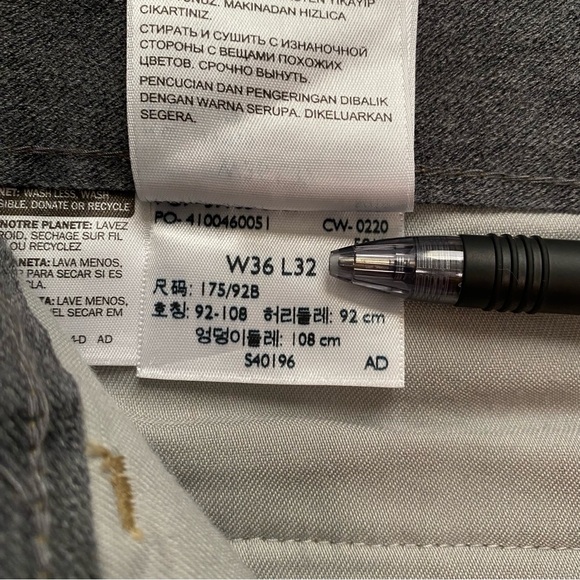 $10 or 2/$15 Men’s Khaki Dockers Classic Fit Pants Size W36 L32 - Picture 6 of 6